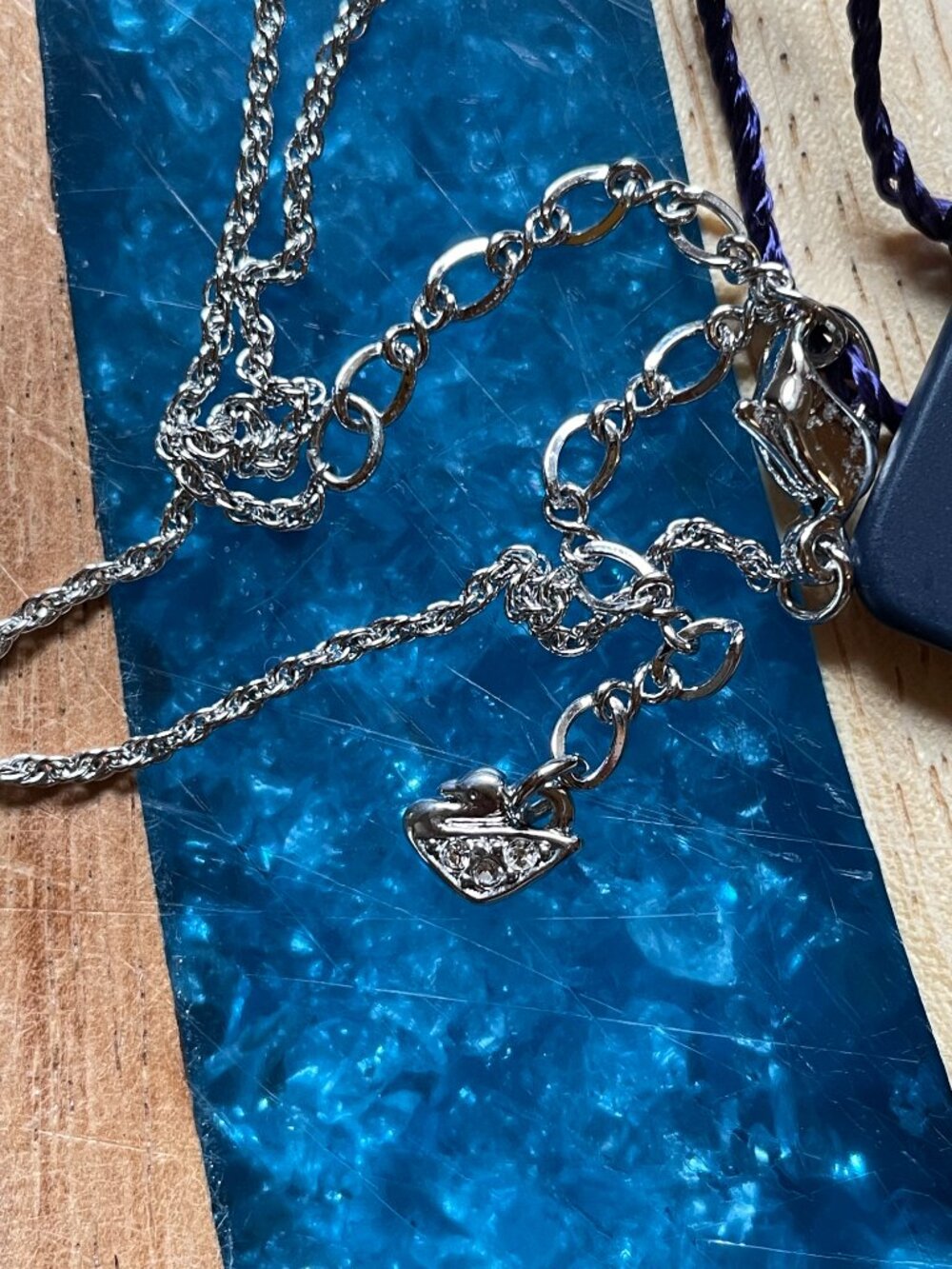 FIRM Swarovski Brilliant Crystal Rhodium Solitaire Necklace and Earrings Box Set - Picture 5 of 9
